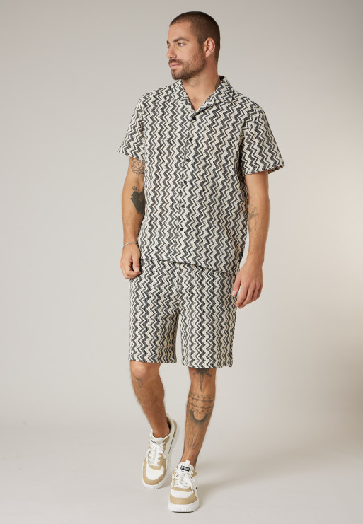 Camisa masculina de manga corta con patrón gráfico en zigzag ref180401 - Imagen 7
