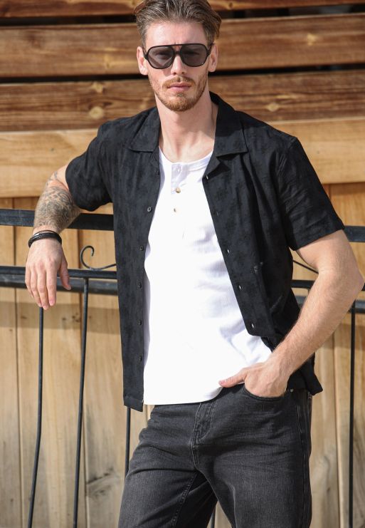 Camisa de manga corta para hombre con discreto patrón jacquard ref201920 - Imagen 2
