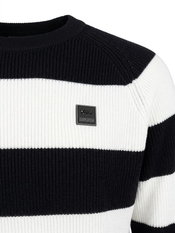 Jersey Blockcolor bicolor marino/off white 'Dark&Fish' con Parche Metálico 263705 - Imagen 4